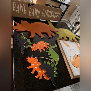 Dinosaur bedroom decor